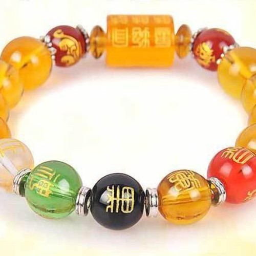 Citrine attracts wealth, and the God of Wealth brings good fortune and financial prosperity