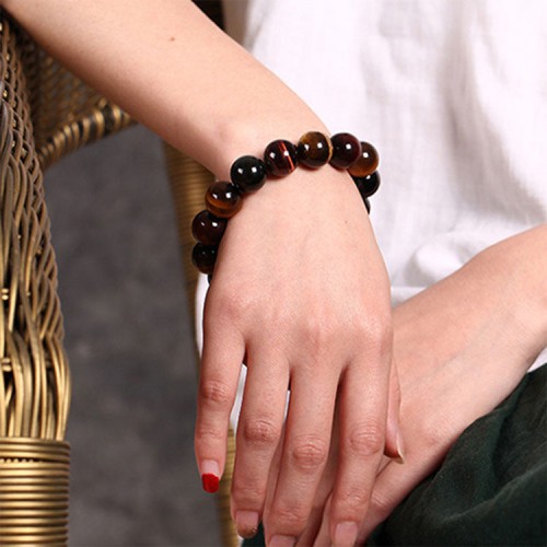 Tiger's Eye attracts wealth, boosts personal power, and the Feng Shui element provides overall protection Tiger's Eye attracts wealth, boosts personal power, and the Feng Shui element provides overall protection